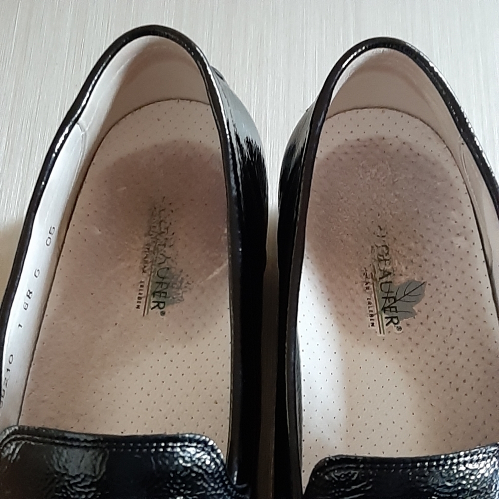 Waldlaufer black patent leather loafer or slip on shoe us size 8.5 EUC - Picture 4 of 8